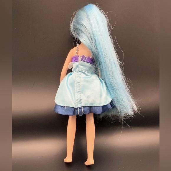 Licca Chan Doll Kirachien Sakura Doll From Japan - Blue Hair And Dress - Picture 6 of 8